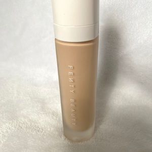Fenty Beauty Pro Filter Soft Matte Foundation